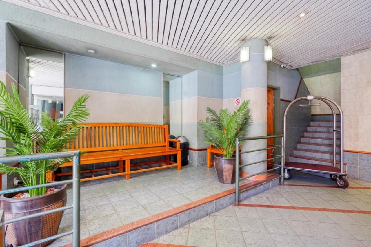 Impala Holiday Flats & Apartments Durban Bagian luar foto